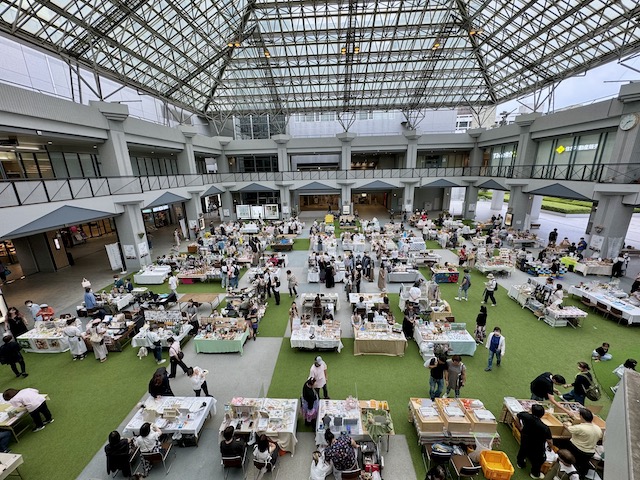 「まちの小さな雑貨市」イベント風景